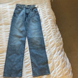 Mother High Waisted Tunnel Vision Sneak. Color twice sky size 25